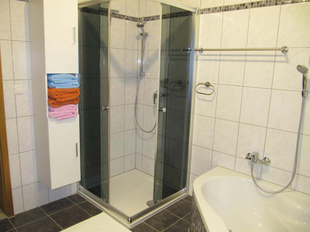 Ferienwohnung Weigert Sinzing Ruang foto