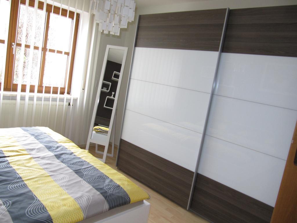 Ferienwohnung Weigert Sinzing Ruang foto